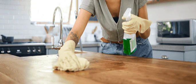 3 Cách Vệ Sinh Bề Mặt Bếp Từ Đơn Hiệu Quả Nhất Năm 2025