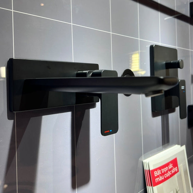 Vòi Lavabo Gắn Tường American Standard WF-1304MB (WF1304MB) Màu Đen